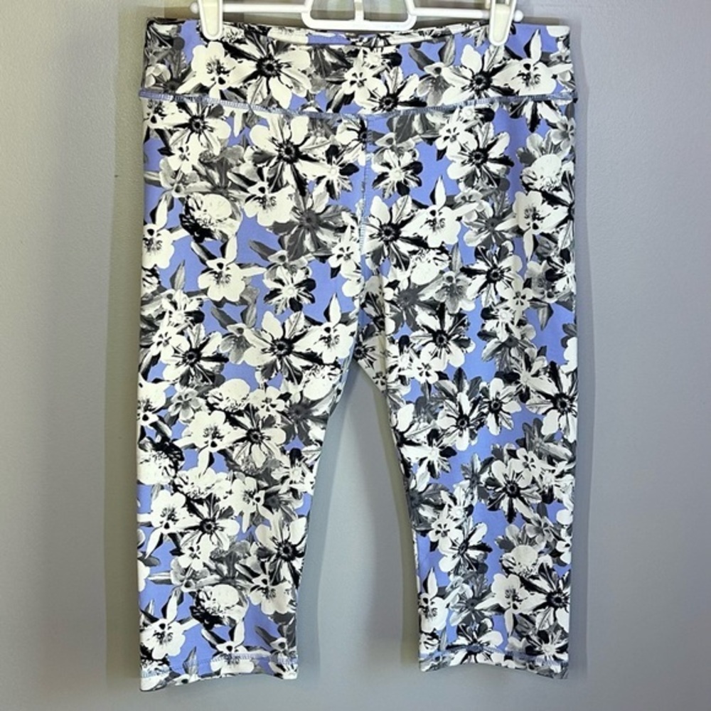 Joe Fresh Active Floral Print Capri Leggings Womens Size M
